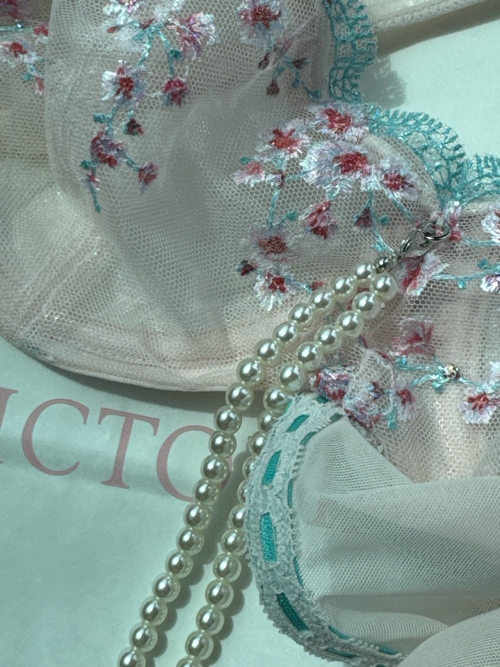 Victoria's Secret Cream Mesh Lingerie with Mint Trim M new - Picture 7 of 9